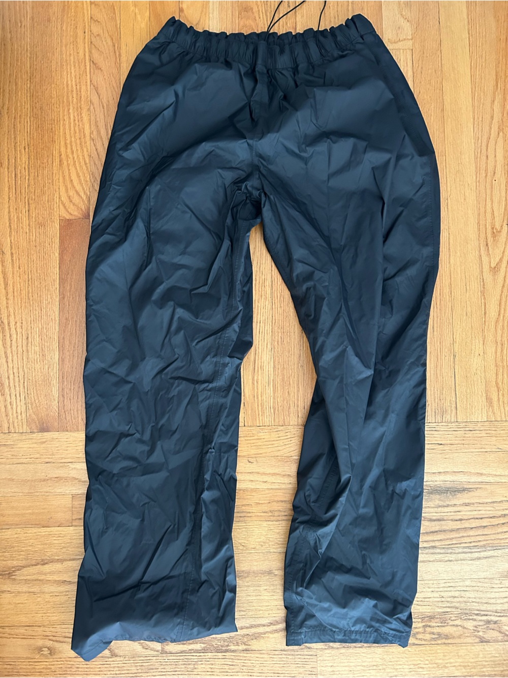 Columbia Men's Black Lightweight Elastic-Waist Jogger Pants